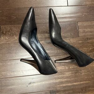 KENNETH COLE NY  BLACK STILETTO 4 INCH CHROME HEELS SIZE 10 NWOB!